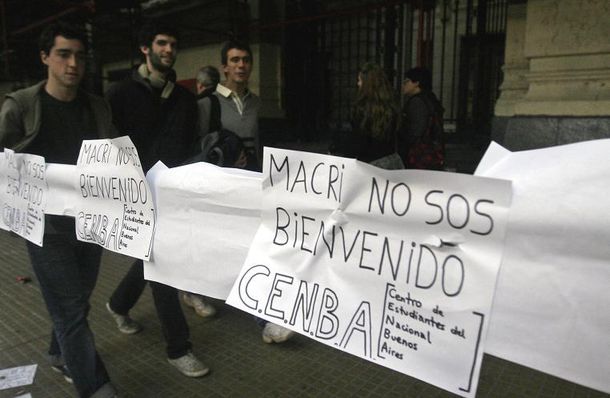 Bullrich, sobre tomas: Cerrar una escuela es violento