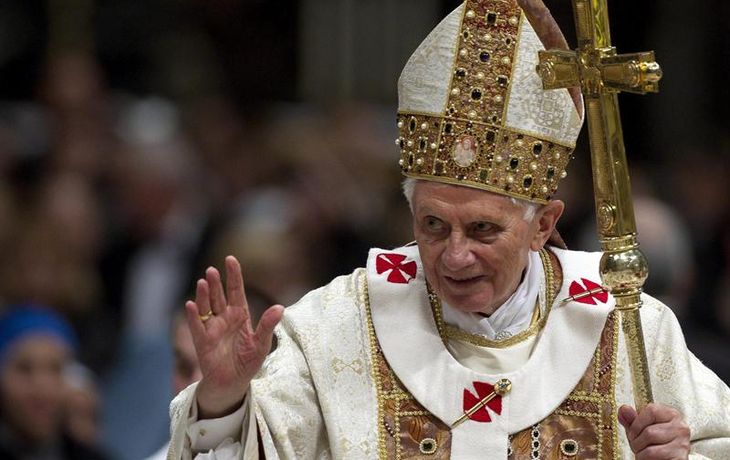 Por qué el Papa puede renunciar al trono de San Pedro