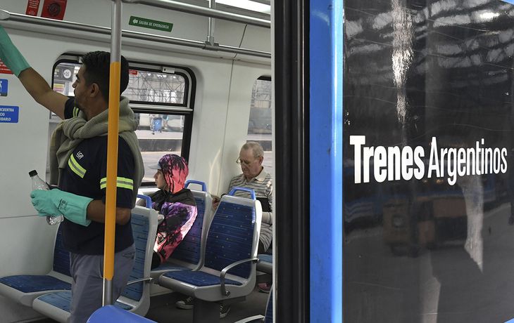 Coronavirus: rigurosos trabajos de desinfecci&oacute;n en el transporte p&uacute;blico
