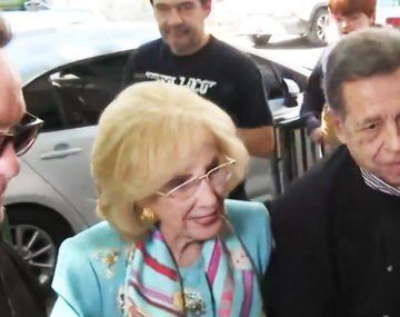 Mirtha fue a votar a sus 98 años: Siento una felicidad enorme