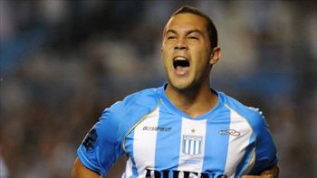 una baja para racing: farina jugara en el benfica una baja para racing: farina jugara en el benfica