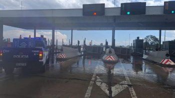 tragedia en cordoba: un trabajador de peaje murio aplastado por una cabina en medio de un temporal tragedia en cordoba: un trabajador de peaje murio aplastado por una cabina en medio de un temporal