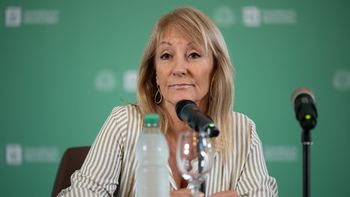 La intendenta Carolina Cosse recibió a la delegación del Comando Sur de los Estados Unidos. La intendenta Carolina Cosse recibió a la delegación del Comando Sur de los Estados Unidos.