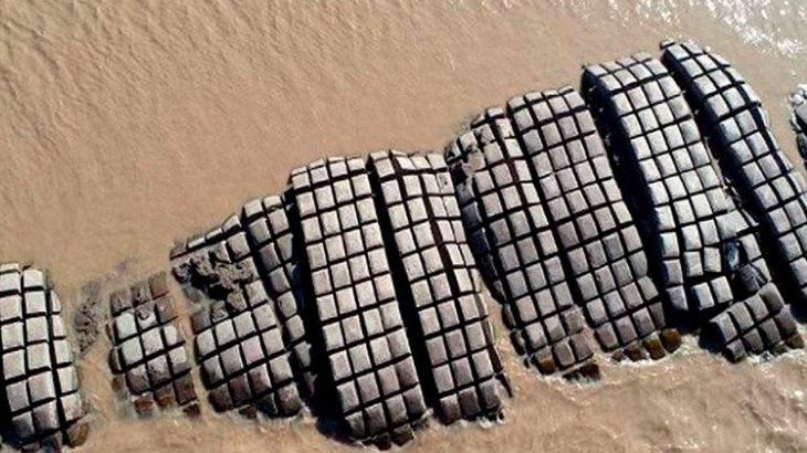 La bajante del Paraná dejó al descubierto la malla protectora del Túnel Subfluvial