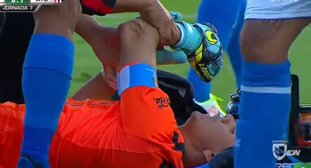 El argentino dejó el campo gritando del dolor