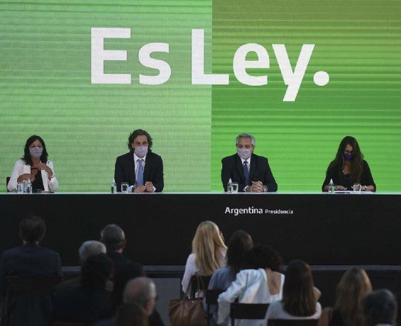 El Gobierno reglamentó la Interrupción Voluntaria del Embarazo y la ley de los 1.000 días