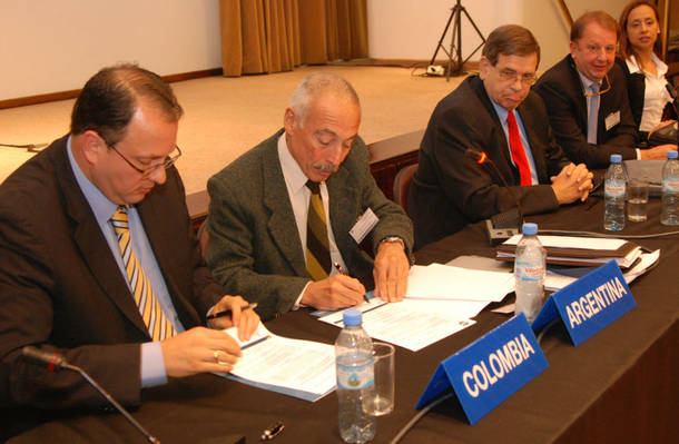 Lavado: la UIF cruzará información con Colombia
