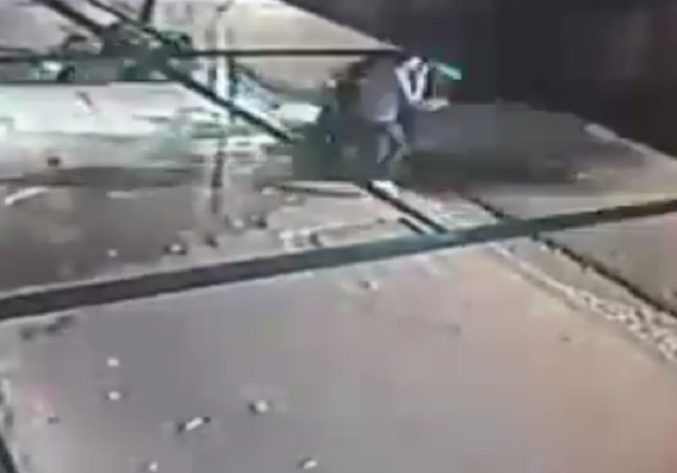 Impactante choque a tres jóvenes en Chubut: se salvaron de milagro