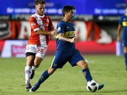 Pablo Pérez volvió a jugar y fue amonestado