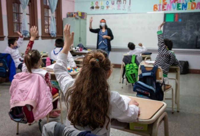 Río Negro: vuelven las clases presenciales, adelantan las vacaciones y suman una semana más de receso