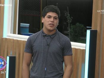 Thiago salvó a Romina, y quedaron cuatro nominados