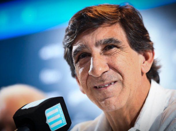 La lista de jugadores que pidió Gustavo Costas para armar el Racing 2024