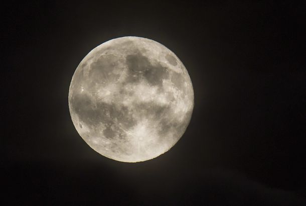Luna Azul es famosa por su potente carga energética. Luna Azul es famosa por su potente carga energética.