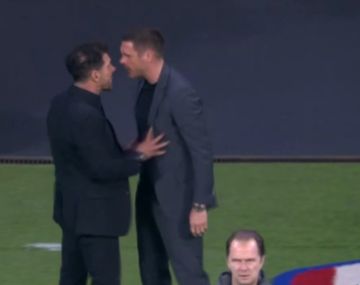 El fuerte cruce del Cholo Simeone con el Director Deportivo del Borussia Dortmund