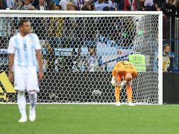 Enzo Pérez no erra y el fallo de Caballero no es gol: el final alternativo de Argentina-Croacia