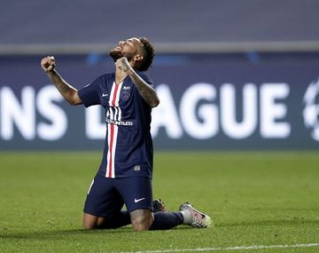 Neymar y PSG se metieron en la final. Foto: El País.