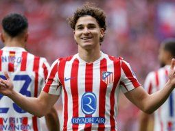 Con doblete de Julián Álvarez, Atlético Madrid goleó en su casa 5-2 al Real