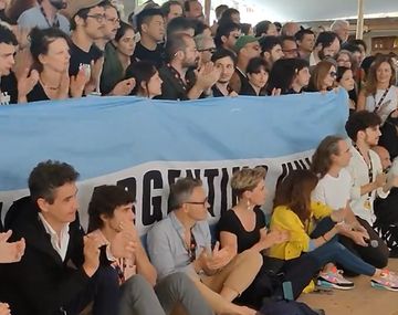 Banderazo en defensa del cine argentino en el Festival de Cannes: Ataque ideológico