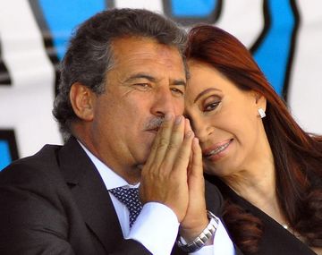 Urribarri siguió el consejo de CFK y declinó su candidatura presidencial