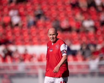Bochini fue contundente con el plantel de Independiente: Juegan en el Rojo