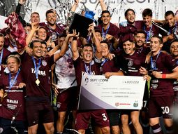 Lanús le ganó a River y se quedó con la Supercopa Argentina Lanús le ganó a River y se quedó con la Supercopa Argentina