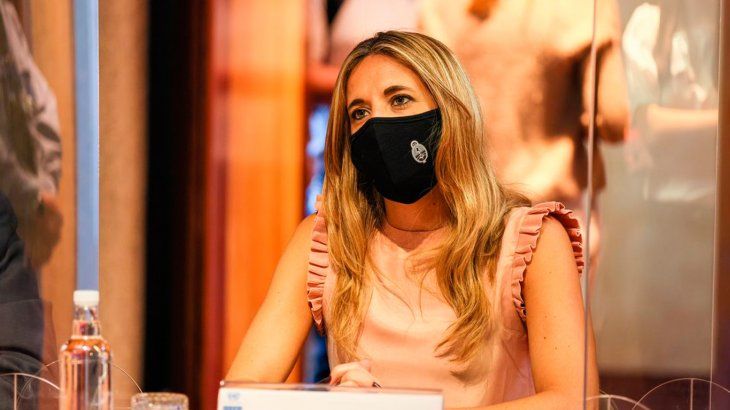 La asesora presidencial Cecilia Nicolini adelantó que buscarán aplicar 7 mil segundas dosis en septiembre.