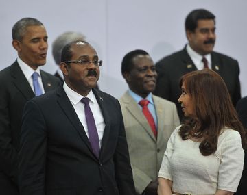 Cristina vuelve al país tras participar de la Cumbre de las Américas