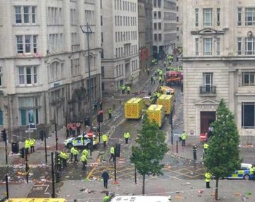 Tensión en Liverpool: atropelló a una multitud que festejaba el título
