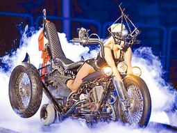 el impactante show que brindo lady gaga en river el impactante show que brindo lady gaga en river