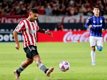 Estudiantes empató sin goles con Atlético Tucumán