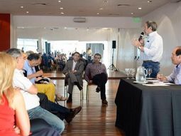 hermetismo en la cumbre radical que debate su rumbo de cara al 2015 hermetismo en la cumbre radical que debate su rumbo de cara al 2015