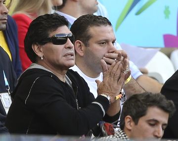 Diego Maradona fue internado en la Clínica de los Arcos