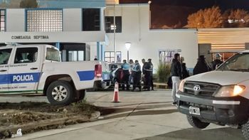Mataron a una mujer y balearon a un chofer de aplicación en Comodoro Rivadavia. Foto: ADN Sur. Mataron a una mujer y balearon a un chofer de aplicación en Comodoro Rivadavia. Foto: ADN Sur.