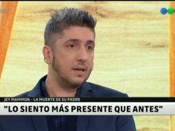 Jey Mammon habló de las señales de su papá: Había panaderos arriba del piano y dije: él está