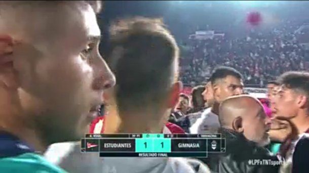 Se picó: el clásico platense terminó con polémica