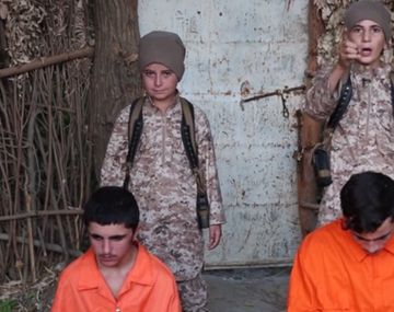 ISIS hizo que niños ejecuten a infieles rusos