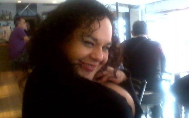 Una mujer trans apareció muerta en una zanja