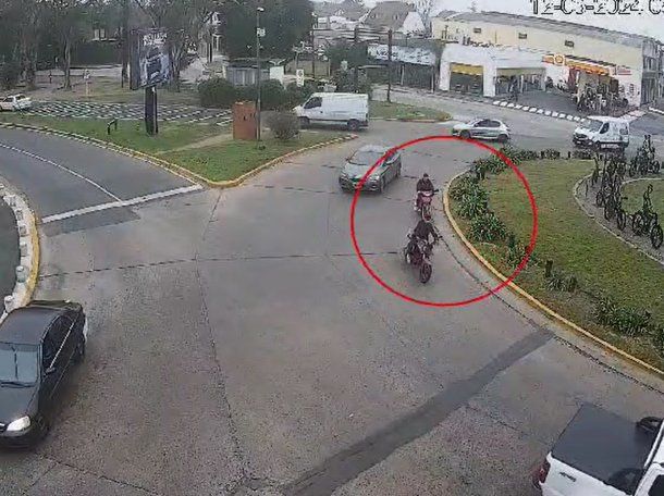 Dos menores robaron una moto y fueron detenidos en San Isidro tras una persecución
