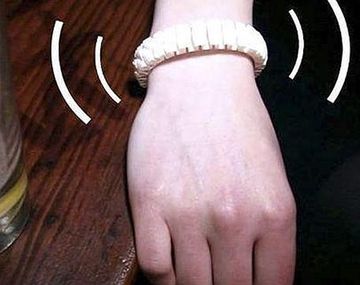 Una pulsera con GPS avisa si estás borracho