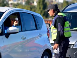 Por el aumento de contagios, restringen la circulación en Bariloche y Cipolletti por ocho días
