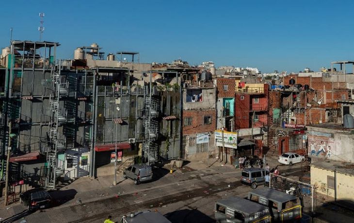 Confirman más de 1.200 casos de coronavirus en los barrios vulnerables de la Capital Federal