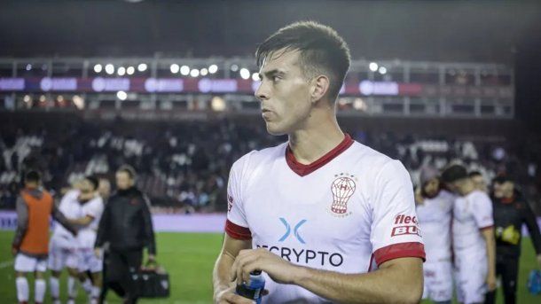 Investigan la muerte del padre de un exjugador de Huracán: cayó de un noveno piso en Villa Lugano