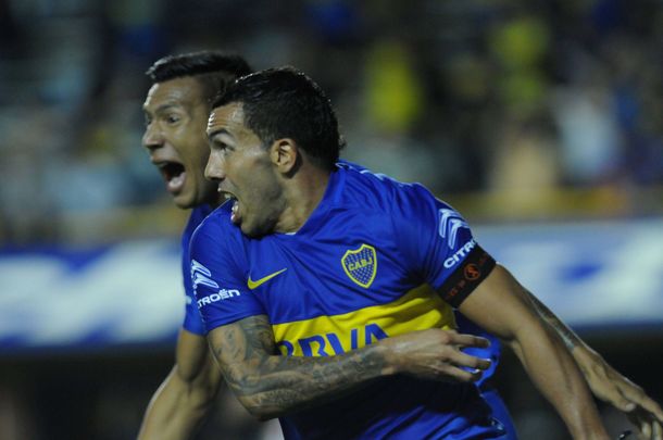 Tevez apareció en el descuento y Boca consiguió su primer triunfo en la era del Mellizo