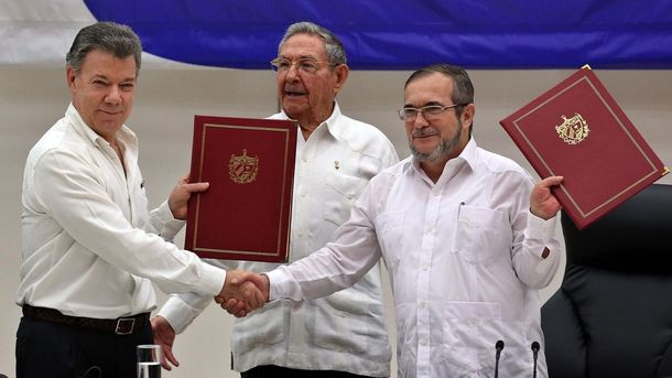 Las FARC y Colombia firman esta tarde la paz luego de medio siglo de conflicto