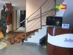 video: asi ingresaron las fuerzas de seguridad al hotel radisson de mali video: asi ingresaron las fuerzas de seguridad al hotel radisson de mali