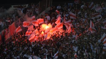 investigan a la dirigencia de river por el uso de pirotecnia investigan a la dirigencia de river por el uso de pirotecnia