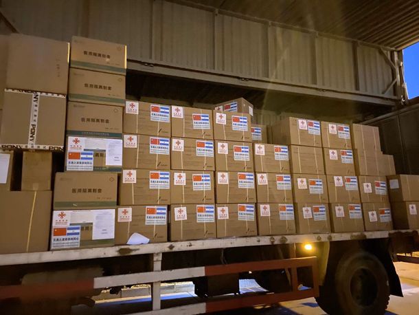 Llegó a Argentina un vuelo con insumos médicos desde China