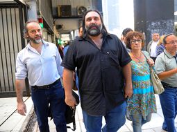 que nos convoquen a discutir otra oferta y que sea digna que nos convoquen a discutir otra oferta y que sea digna