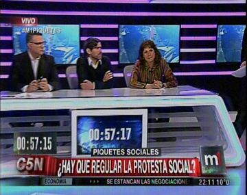 {altText(,#m1Piquetes: ¿Debe regularse la protesta social?)}