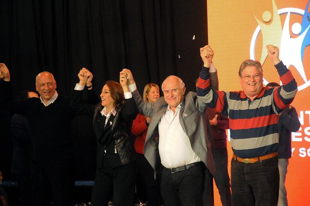 El socialismo prevé que el resultado definitivo en Santa Fe estará en 10 días